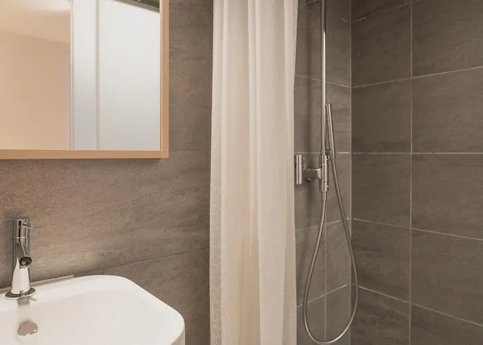 Brocco & Posta بيت خشبي *