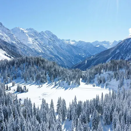 Brocco & Posta Lodge *