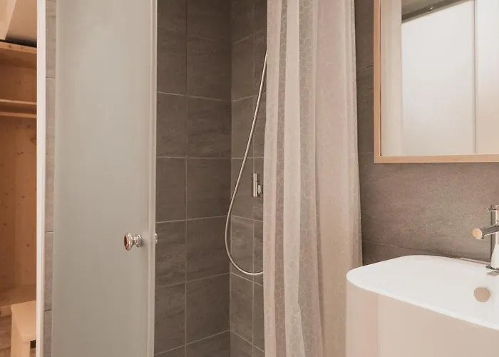 Orman Evi Brocco & Posta San Bernardino